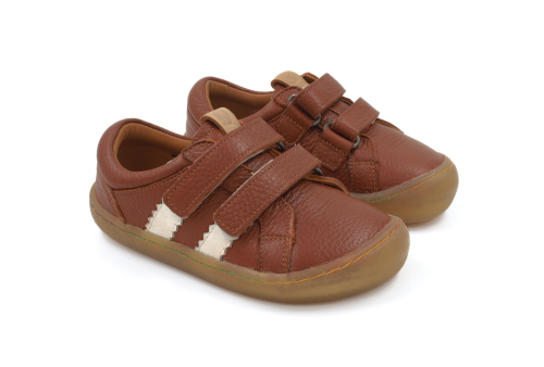 Woodpecker tan pair.png