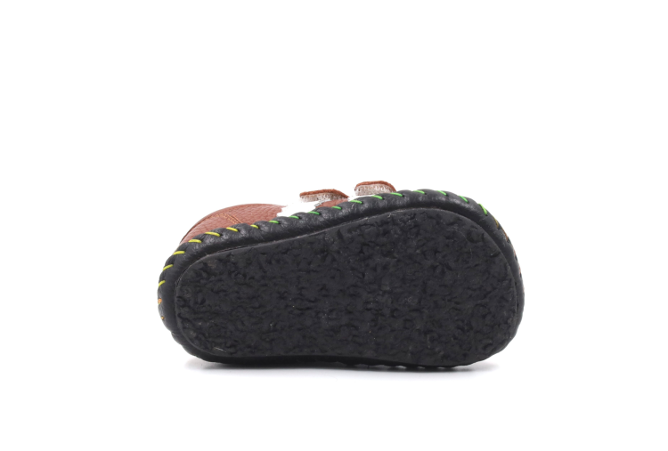 Little Woodpecker tan sole.png