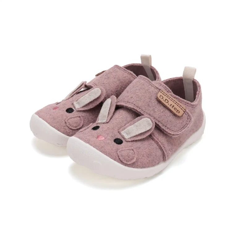 Kapcie-dzieciece-barefoot-C086-62686G-Daisy-Pink-03.webp
