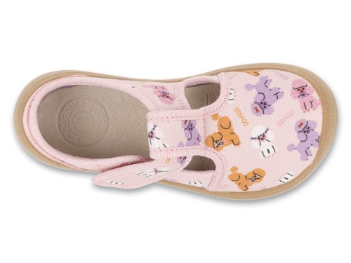 Buty-barefoot-dla-dziewczynki-Befado-z-szerokim-czubkiem-i-skorzana-wkladka--widok-z-gory.jpg