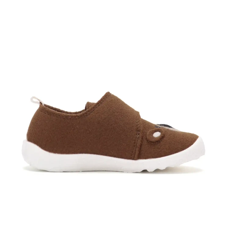 Kapcie-filcowe-barefoot-C086-62686-Chocolate-05.webp
