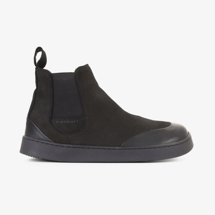 chelsea-barefoot-black-poprawka.jpg