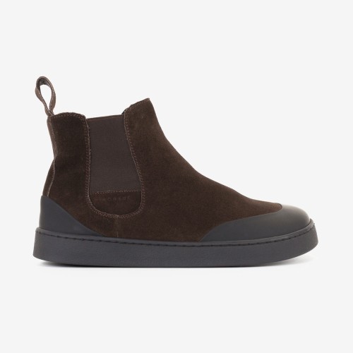 barefoot-chelsea-brown-1.jpg