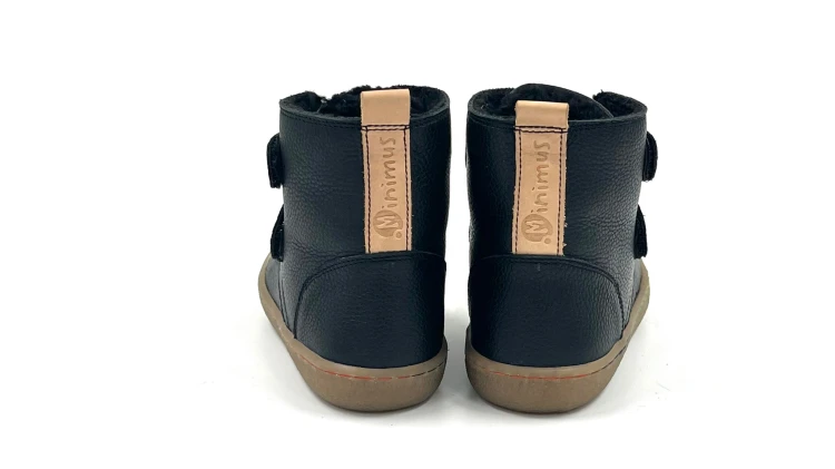 store_01HHS4QGA15EXX2VPVN0CZ16C6_assets_1724164771476-Robin 2 black back.webp